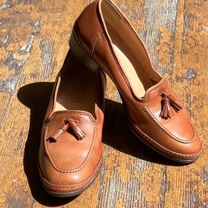 Felipe Vita Milano caramel leather tasseled loafers